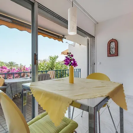 بيت للعطل Casa Limona أرونا